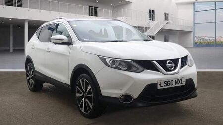 NISSAN QASHQAI 1.2 DIG-T Tekna XTRON 2WD Euro 6 (s/s) 5dr