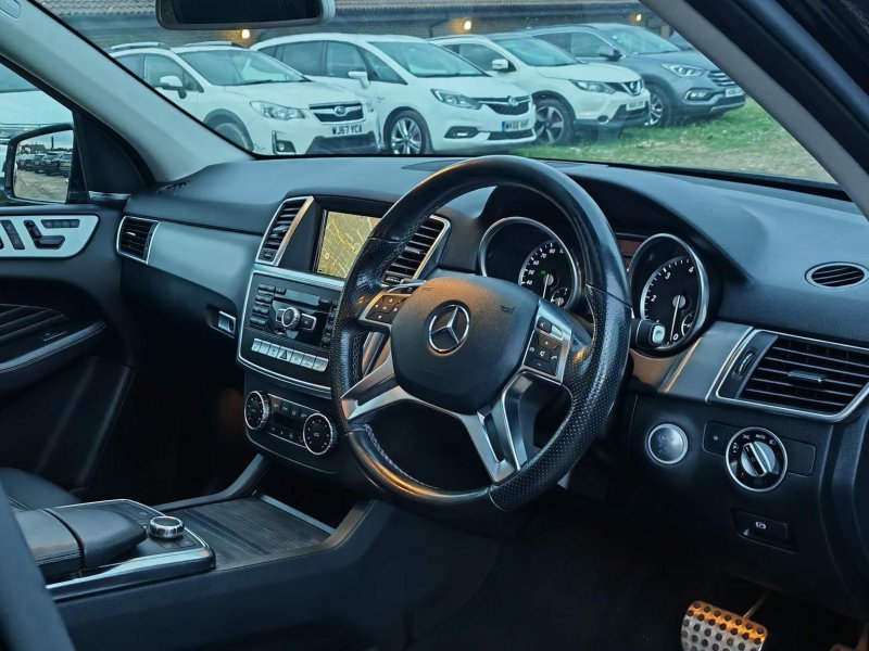 MERCEDES-BENZ M CLASS