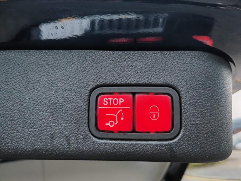 MERCEDES-BENZ M CLASS