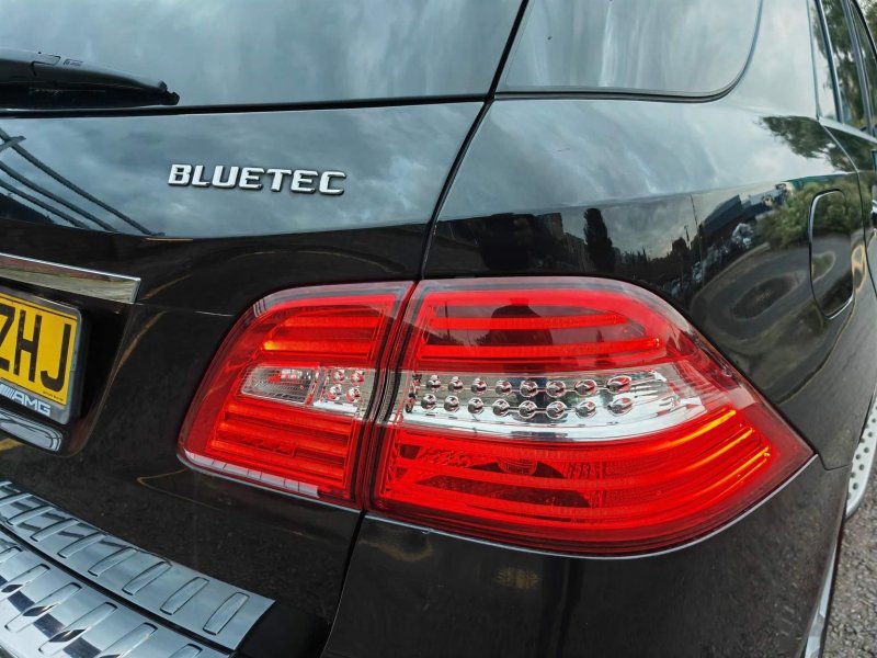 MERCEDES-BENZ M CLASS