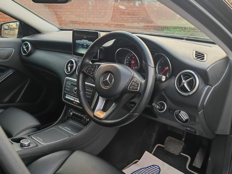 MERCEDES-BENZ A CLASS