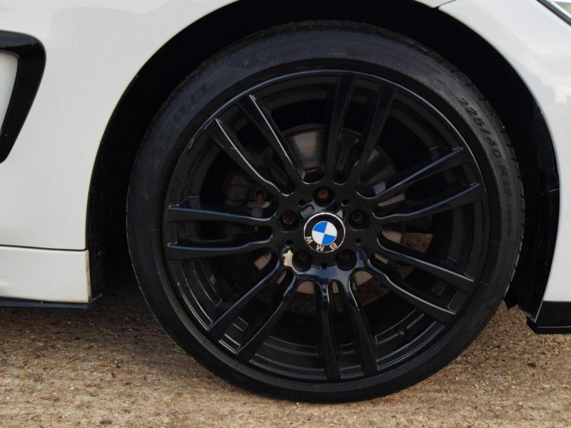 BMW 4 SERIES