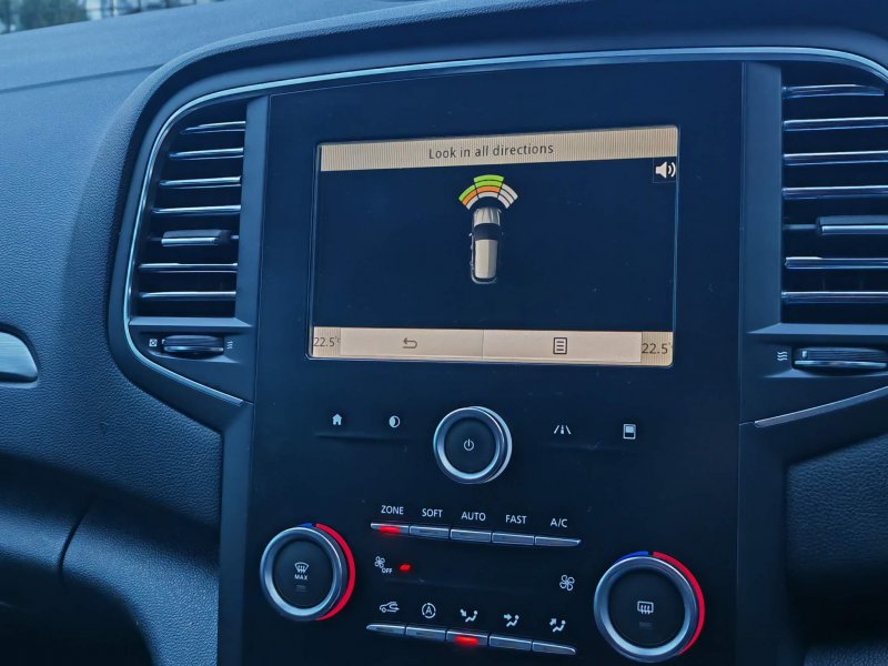 RENAULT MEGANE