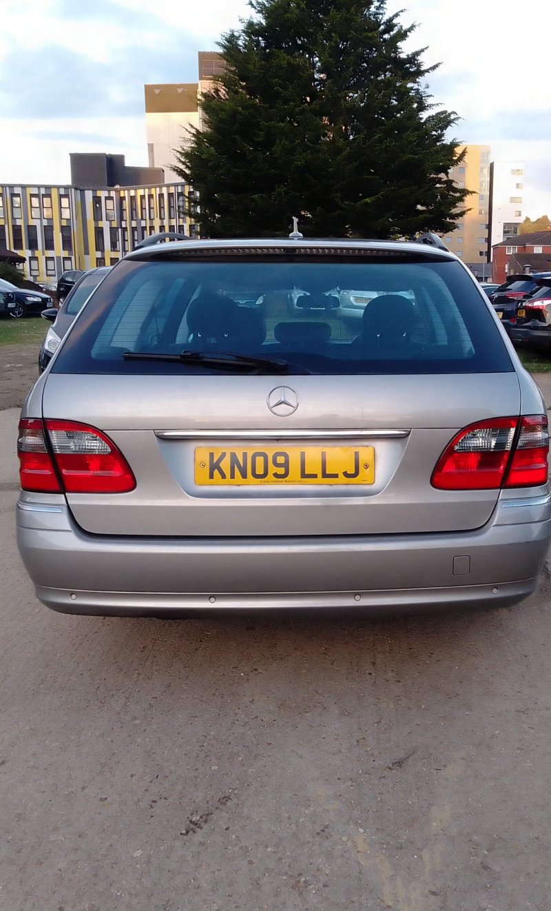 MERCEDES-BENZ E CLASS