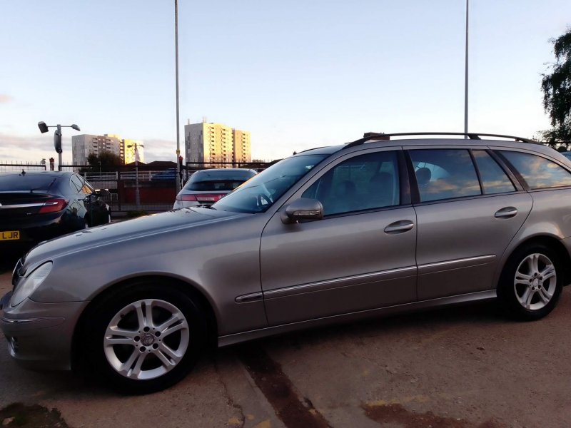 MERCEDES-BENZ E CLASS