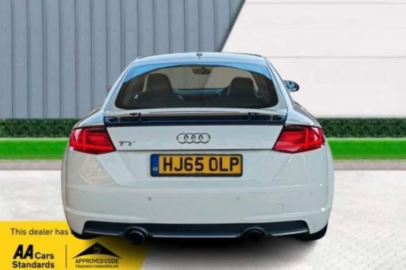AUDI TT