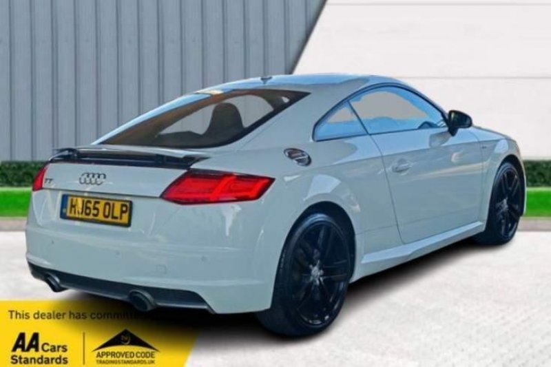 AUDI TT