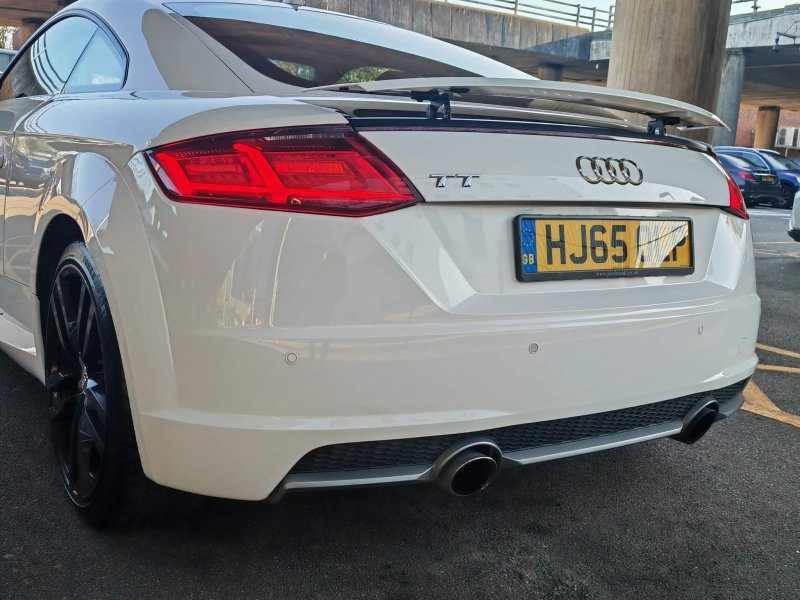 AUDI TT