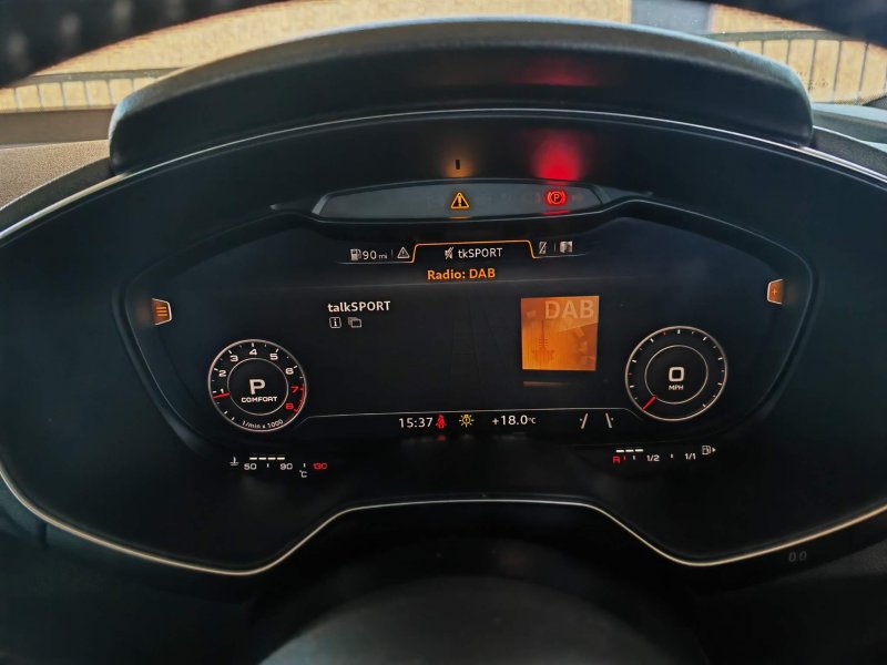 AUDI TT