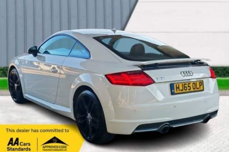 AUDI TT