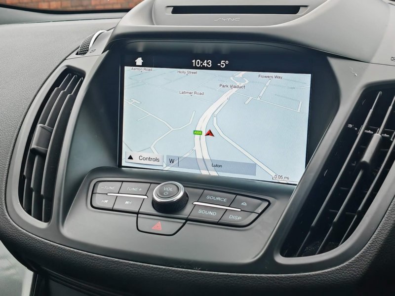 FORD KUGA
