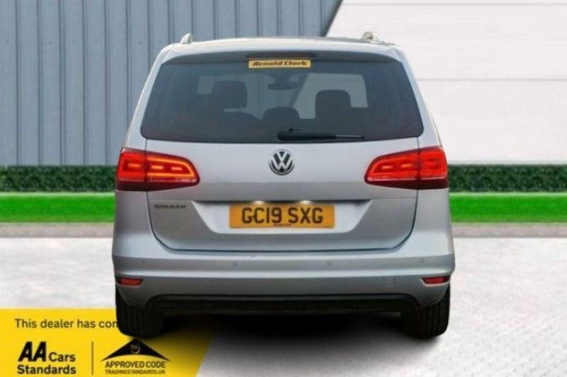 VOLKSWAGEN SHARAN