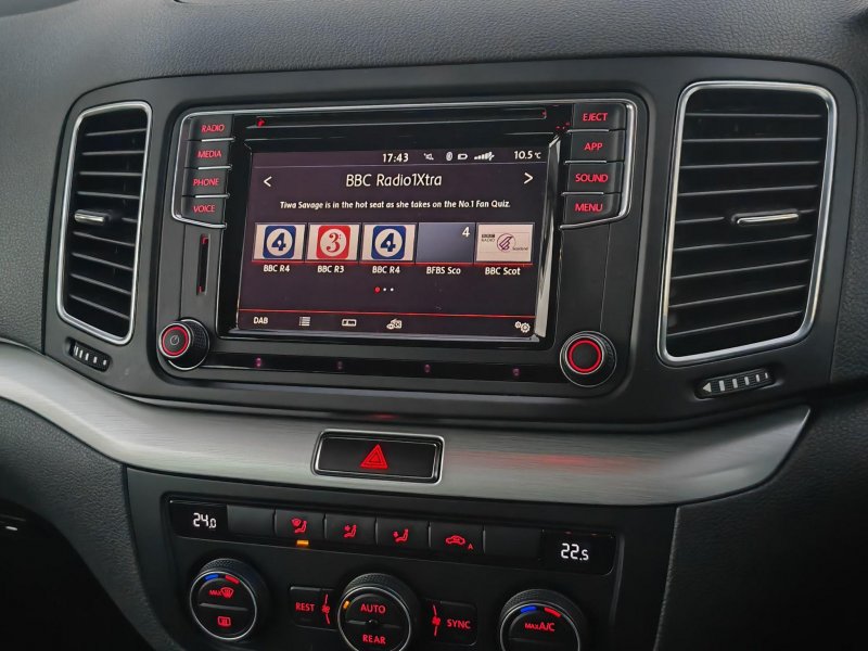 VOLKSWAGEN SHARAN