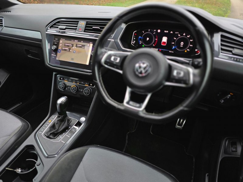 VOLKSWAGEN TIGUAN ALLSPACE