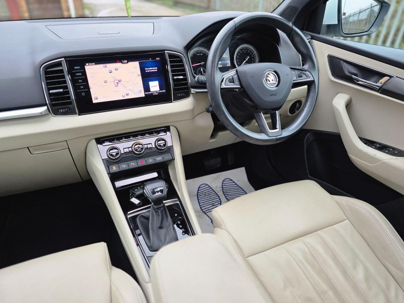 SKODA KAROQ