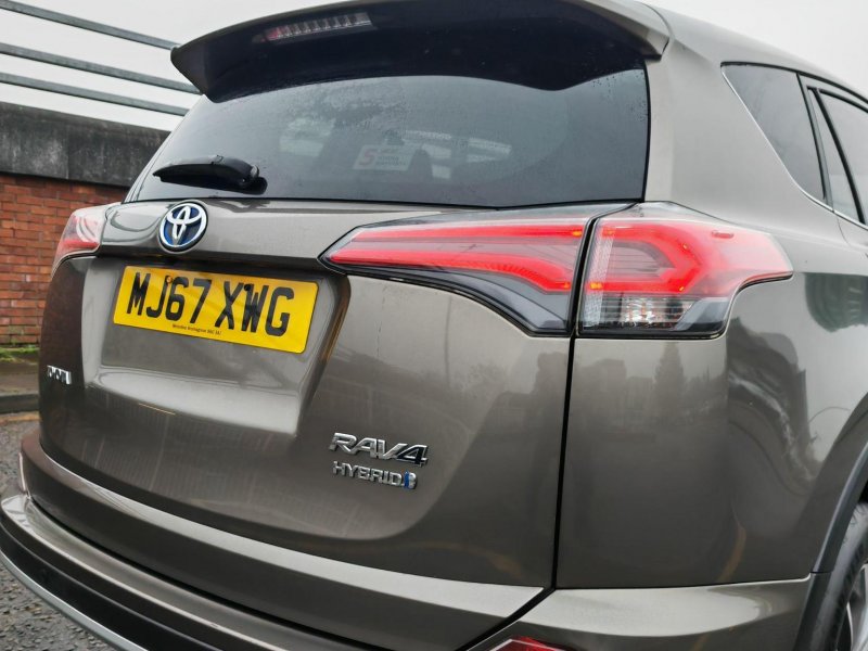 TOYOTA RAV4