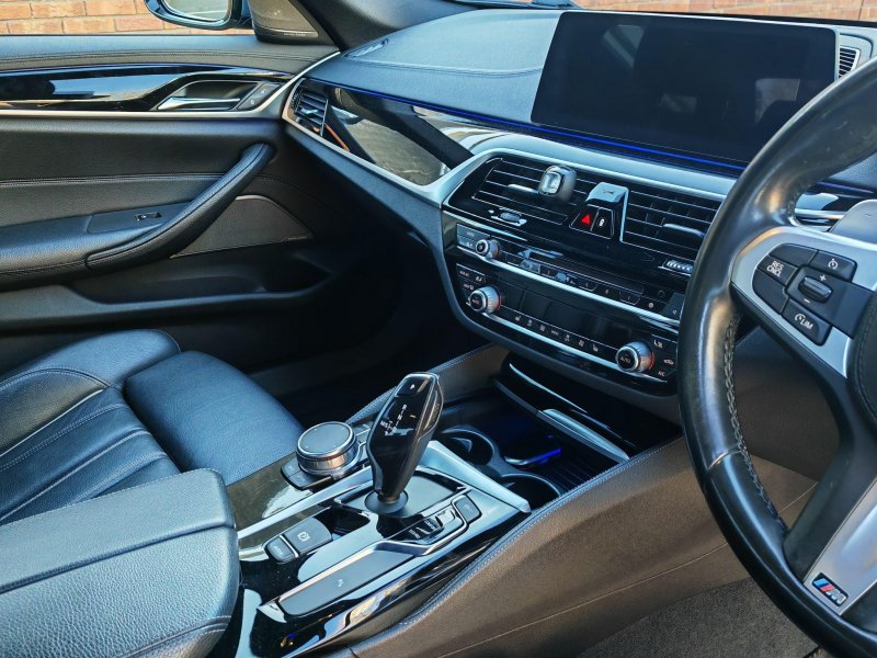 BMW 5 SERIES