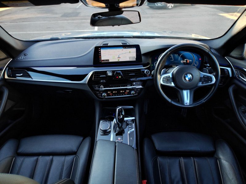 BMW 5 SERIES