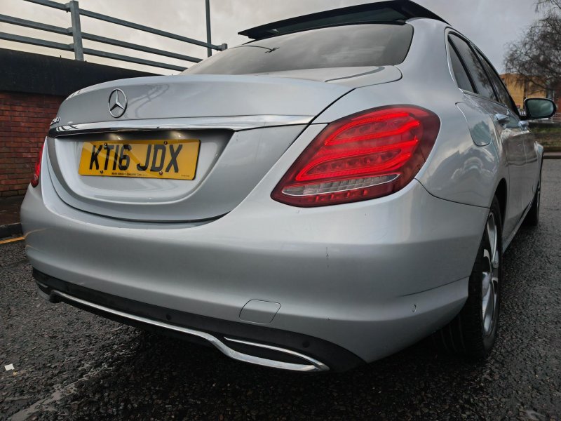 MERCEDES-BENZ C CLASS