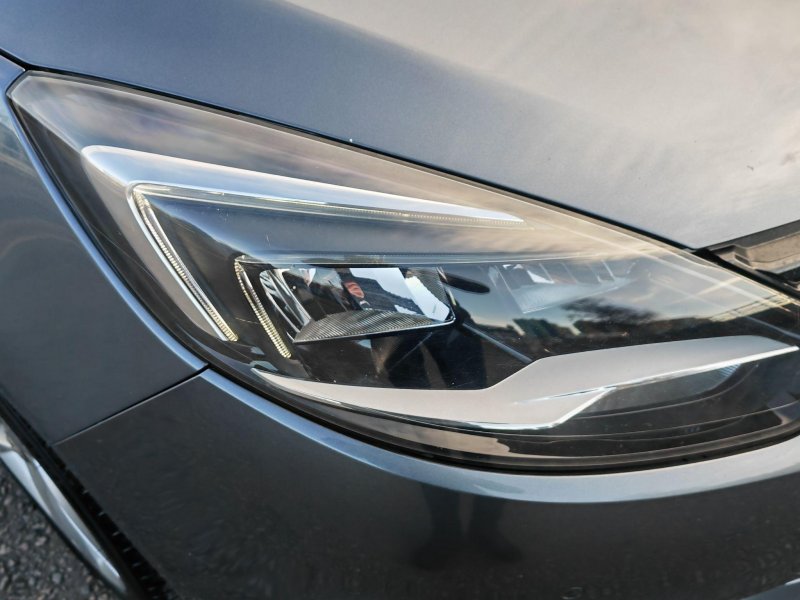 VAUXHALL ZAFIRA TOURER