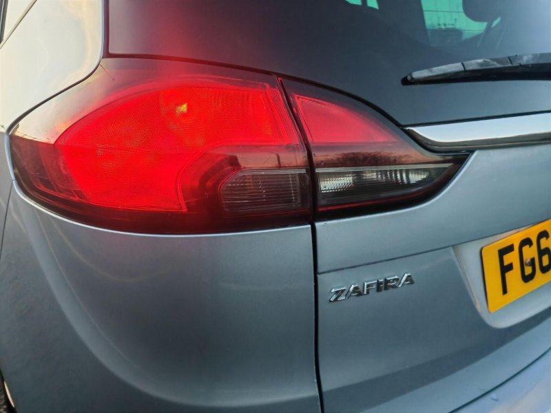VAUXHALL ZAFIRA TOURER