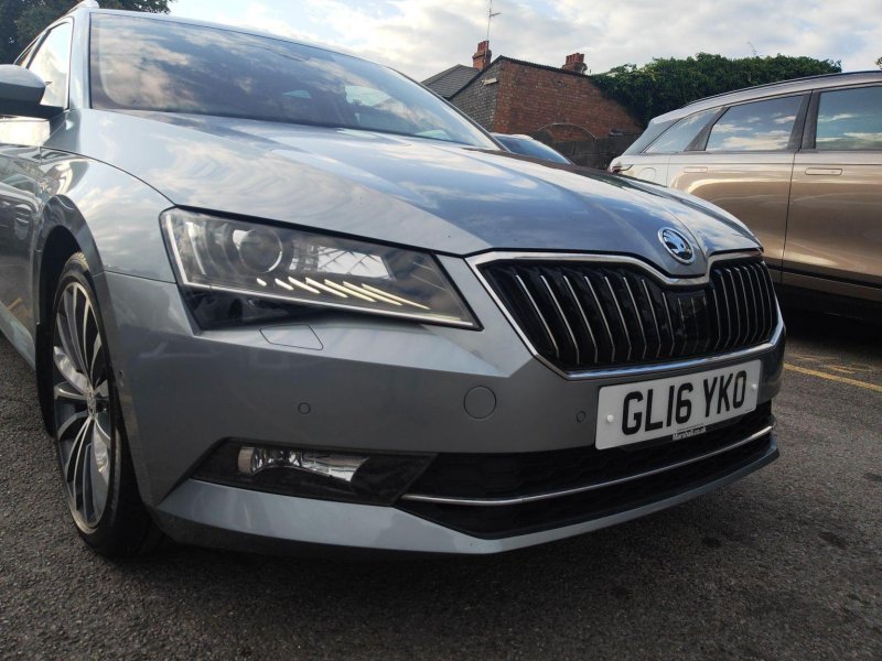 SKODA SUPERB