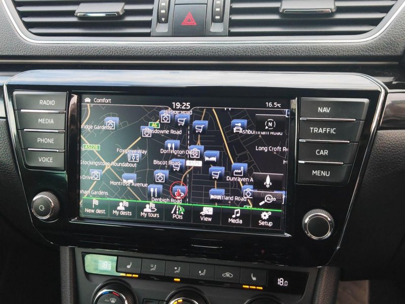 SKODA SUPERB