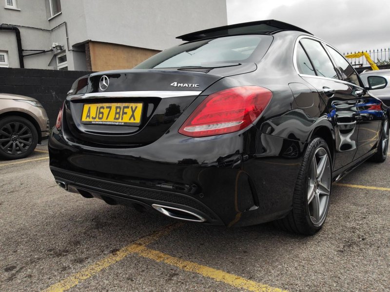 MERCEDES-BENZ C CLASS