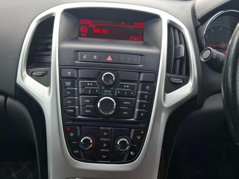 VAUXHALL ASTRA