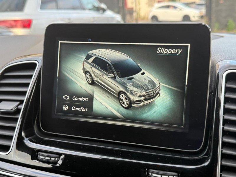 MERCEDES-BENZ GLE CLASS
