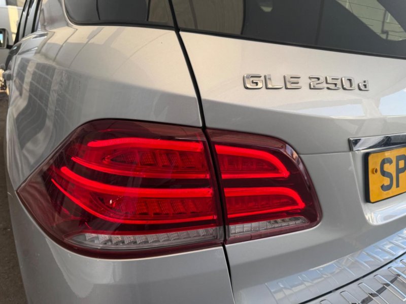 MERCEDES-BENZ GLE CLASS